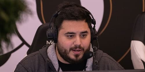 doigby-entrain-jouer-tournoi-lol